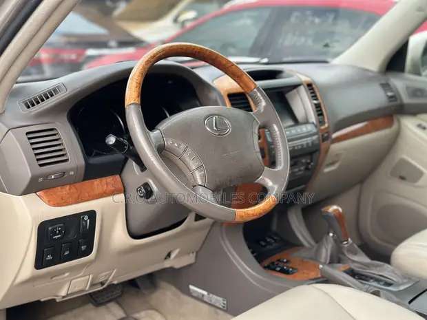 2005 Lexus GX 470 Sport Utility Gold - 1
