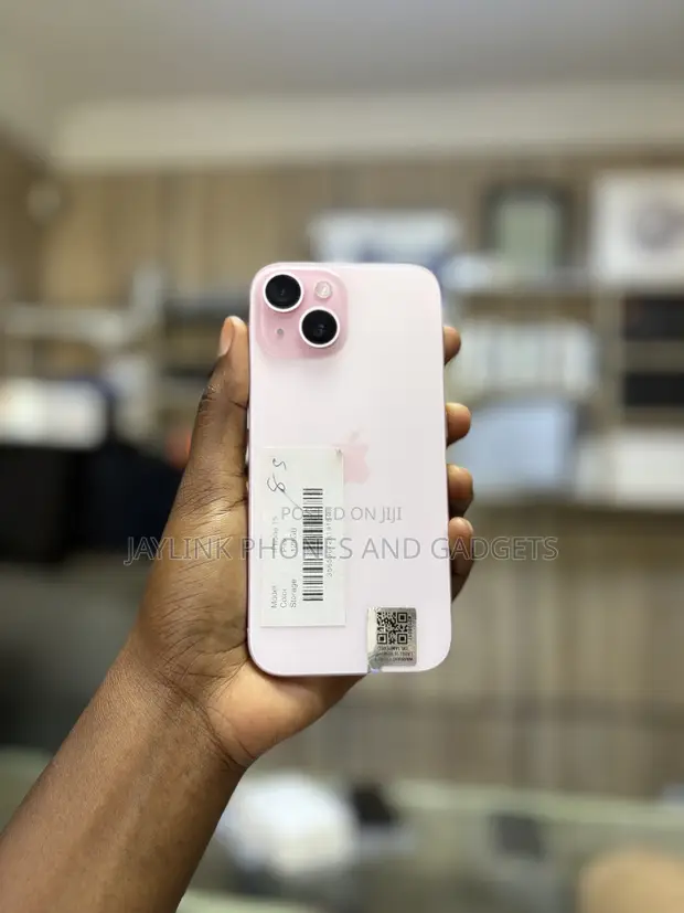 Apple iPhone 15 128GB Pink (Na Amfani) - 1