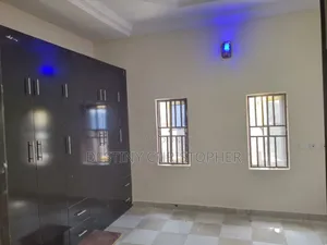Dakunan Kwana 1 da 2 don Hayarwa a Gundumar Apo