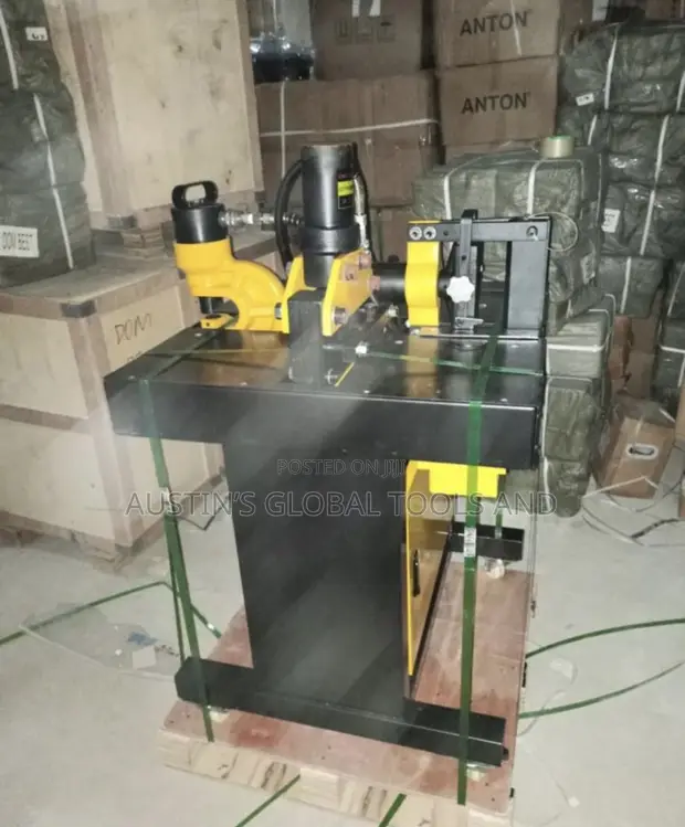 3-in-1 Hydraulic Busbar Processing Machine - 1