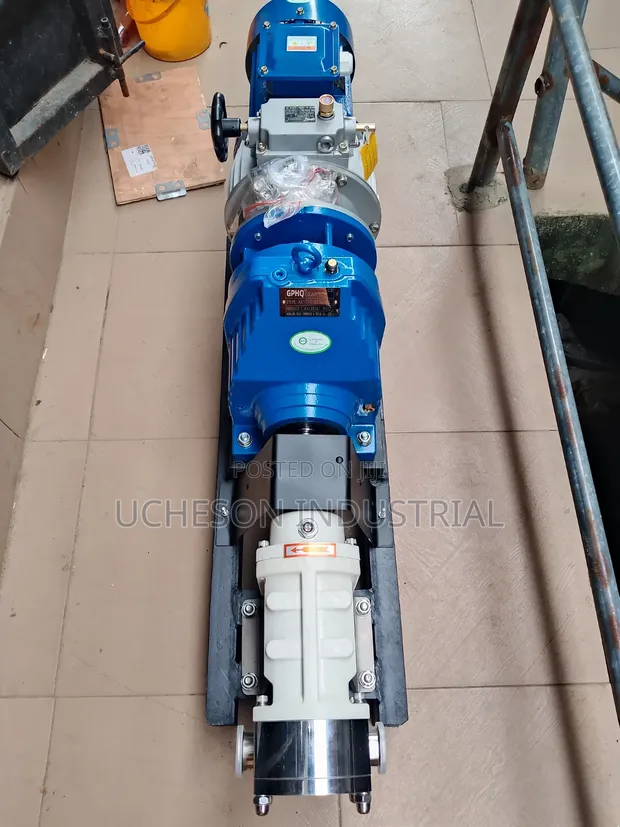 Sanitary Gearpump with Gearbox for Thick Materials - 1