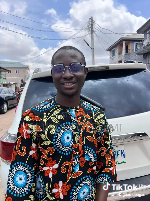 Job Seeker: Male, 28, Business Administration OND - 1