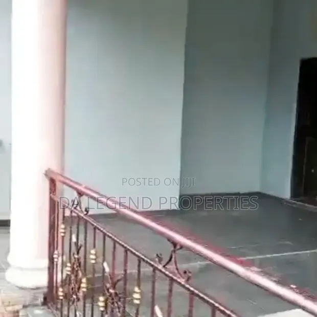 Gidan haya mai dakuna 4 a Obio-Akpor - 1