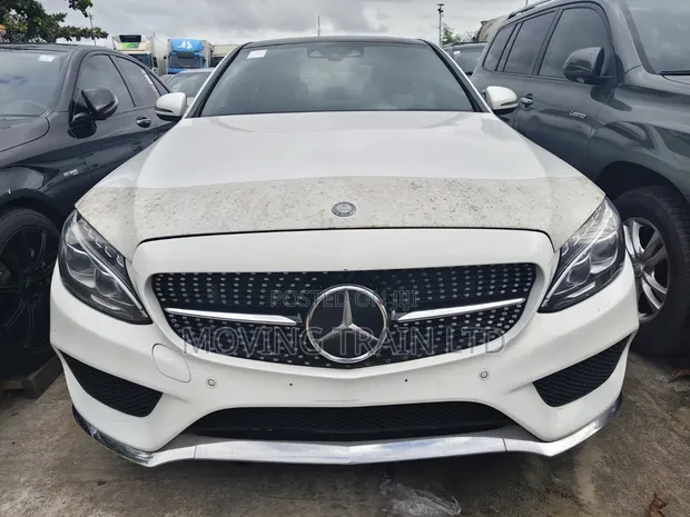 2017 Mercedes-Benz C300 Luxury Sedan RWD Fari - 1
