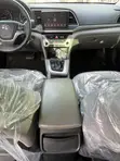 Hyundai Elantra 2017 White - 1