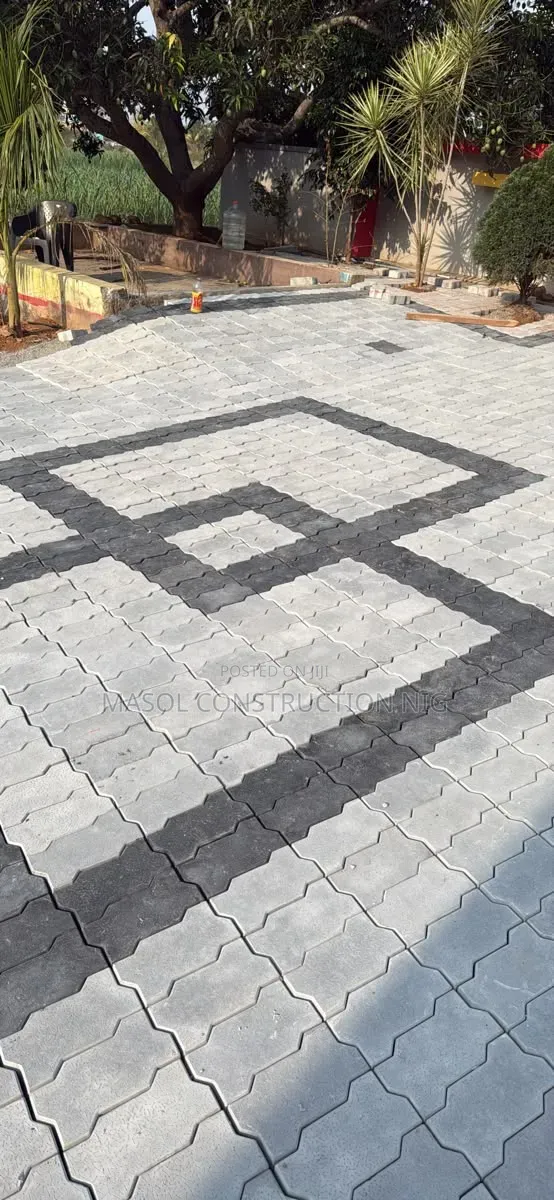 Interlock Stone Walkway & Courtyard Construction - 1