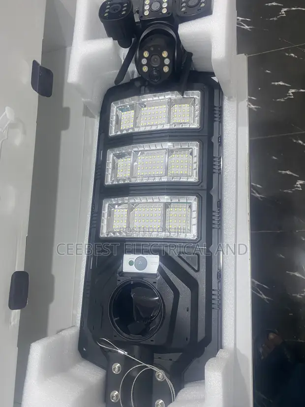AI Solar Camera with Lighting (2-in-1) - 1
