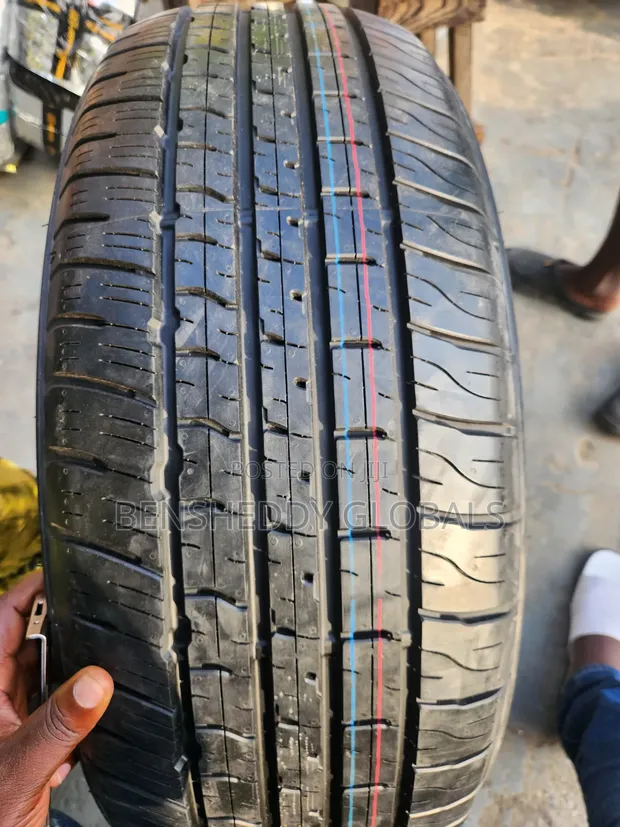 265/50R22 Dunlop Original Tires - 1