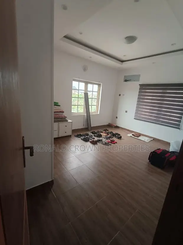 5-Bedroom Duplex don haya a Apple Junction - 1
