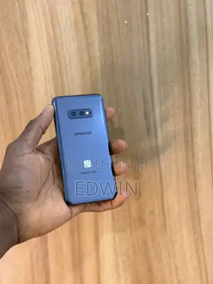Samsung Galaxy S10e 128GB Blue
