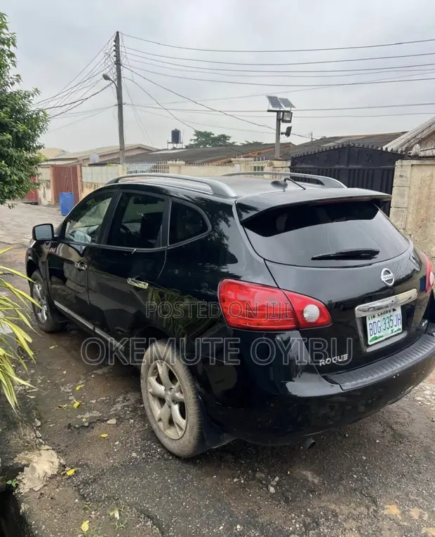 Nissan Rogue SV 2013 Black - 1