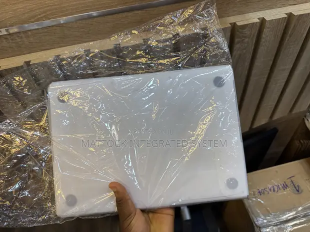 Apple MacBook Pro 2024 M4 Pro 48GB RAM 1TB SSD - 1