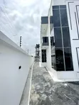 6-Bedroom Duplex a Cikin Gidan Jama'a, Lekki Chevron - 3