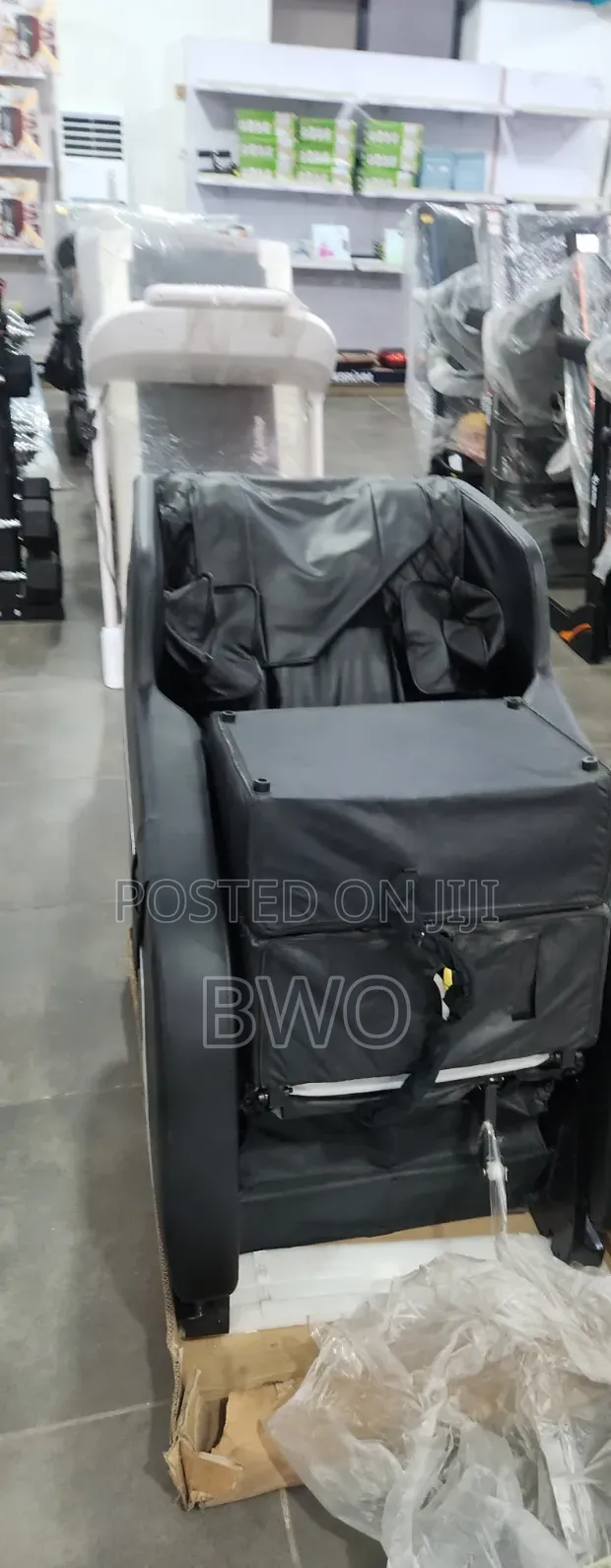 Brand New LF8370 Executive Massage Chair Pro - 1