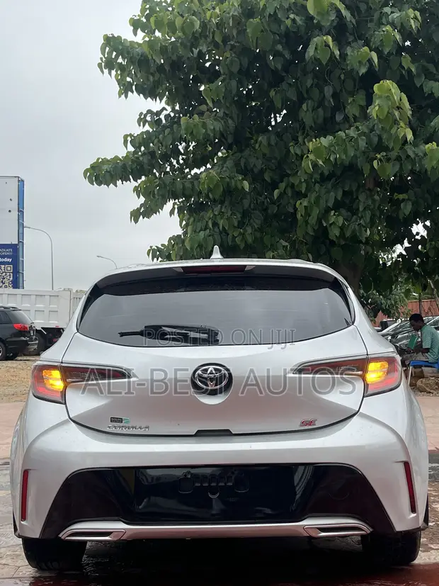Toyota Corolla SE 2019 Mai Amfani a Kasashen Waje - 1