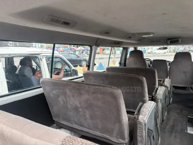 Nissan Caravan (Urvan) 2017 White - 1