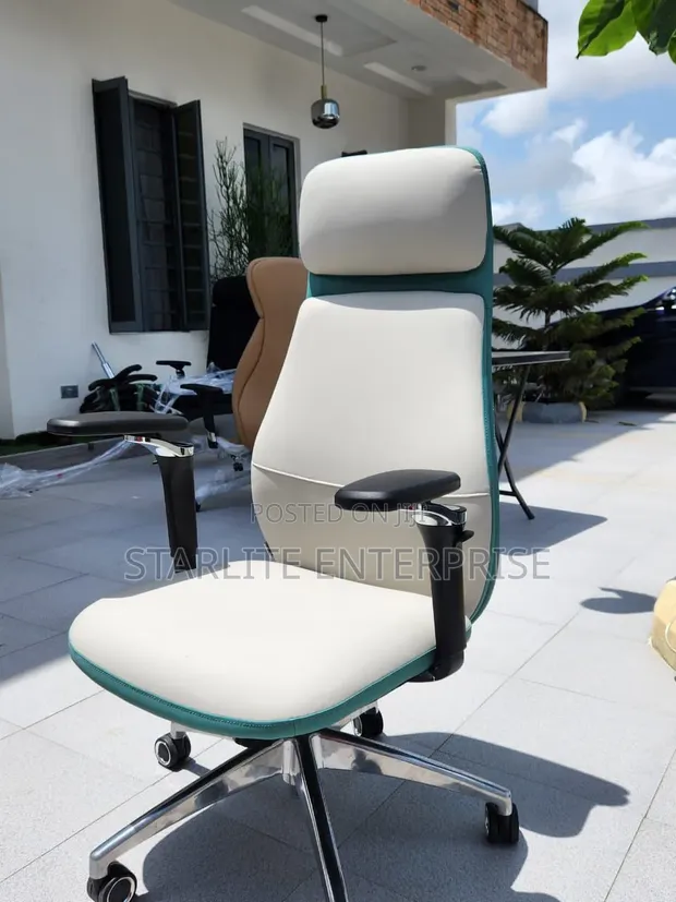 Boss Office Products Executive Office Chair - Brand New - 1