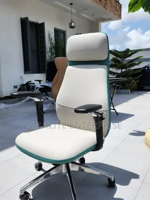 Boss Office Products Executive Office Chair - Brand New