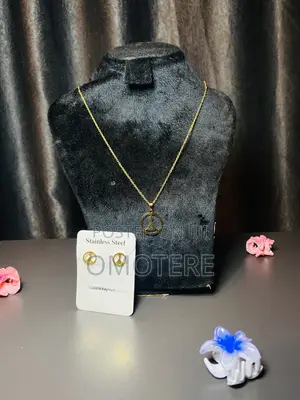 Mammiekay Stainless Steel Necklace