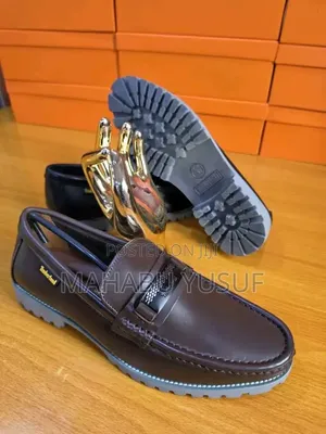 Takalmi na Maza na Louis Vuitton - Fatar Ash