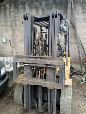 CAT Forklift 3.0 - Foreign Used