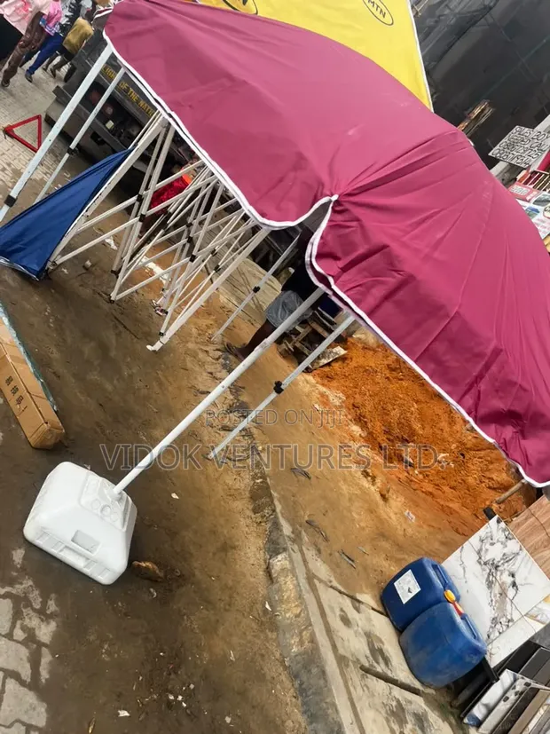 48-Inch Garden/Beach Umbrella with Base - 1