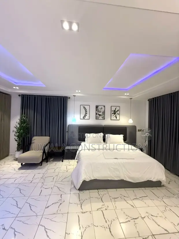 Luxury 3-Bedroom Apartment a Guzape, Abuja - 1