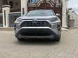 Toyota RAV4 XLE Premium AWD 2020 Launin Azurfa - 5