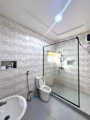 Babban Apartment Mai Dakuna 4 don Hayar Gaggawa a Guzape, Abuja