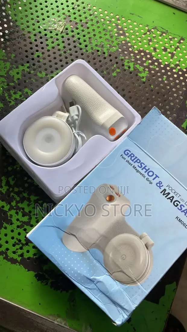 Gripshot Magnetic Camera Grip - White - 1