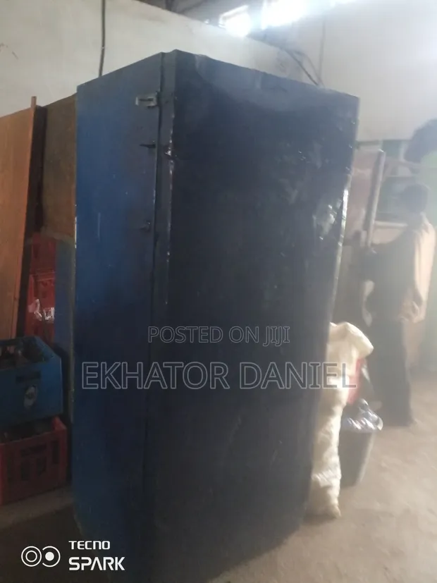 80 Pieces/Day Ice Making Machine - Refurbished - 1