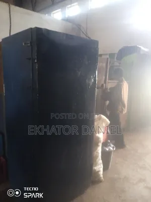 80 Pieces/Day Ice Making Machine - Refurbished