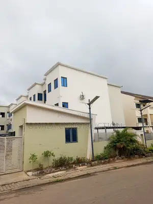 4 Bedroom Duplex Don siyarwa a Jabi, Abuja