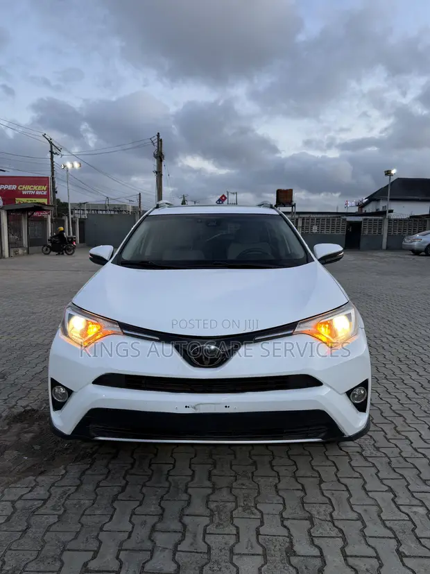 2018 Toyota RAV4 XLE SUV - Wadda Akawo Daga Ƙasashen Waje - 1