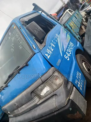 Mazda Babbar Motar Kwasfa - Kai Tsaye Daga Ƙasar Waje