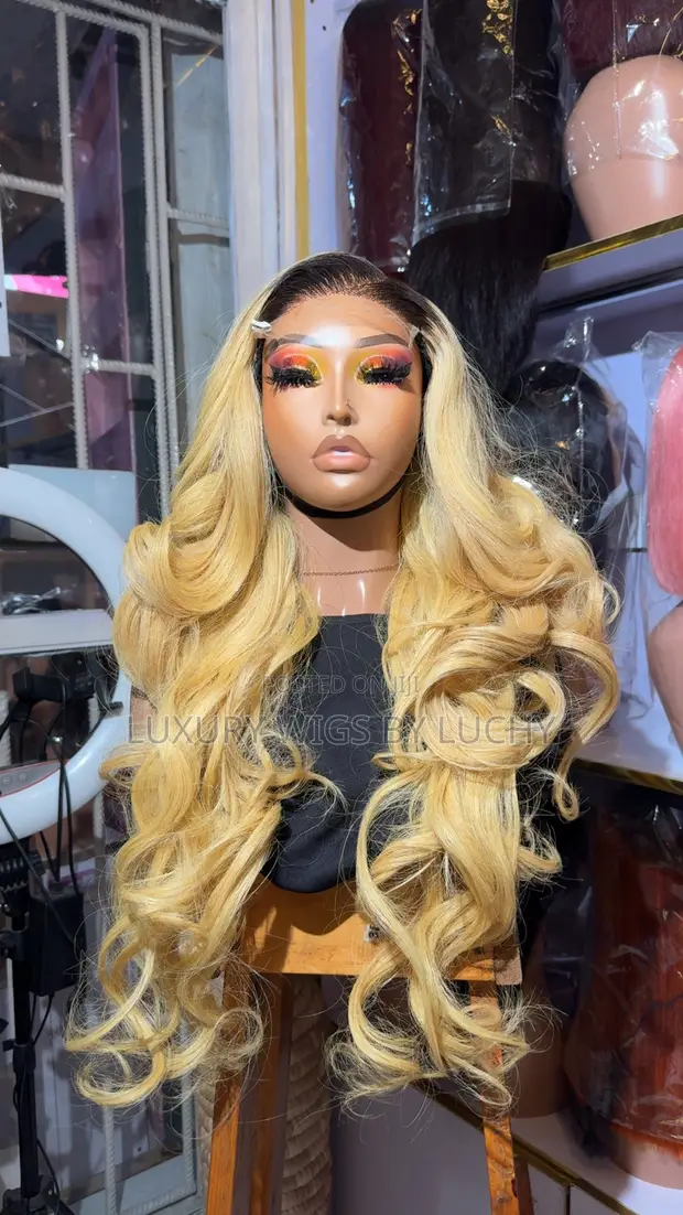 28" Layered SDD Vietnamese Bounce Hair - 1