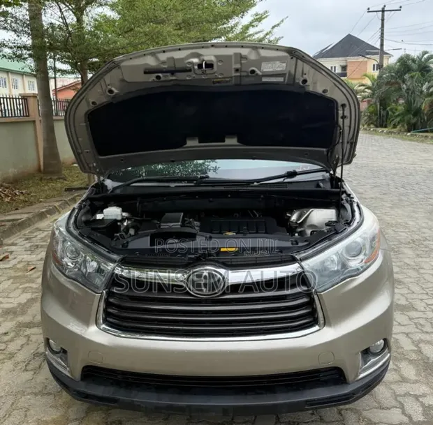 2015 Toyota Highlander Limited SUV AWD - 1