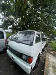 Mazda Bongo Truck 1.5-Tona (2004) - 5