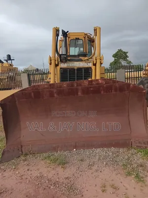 Caterpillar D6H Bulldozer - Amfani Da Aka Yi A Kasashen Waje