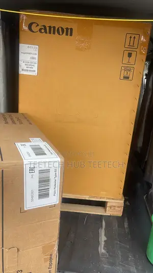 Canon imageRUNNER C3326i Photocopier with Pedestal