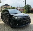 2017 Toyota Highlander SE 4x4 V6 SUV - 1