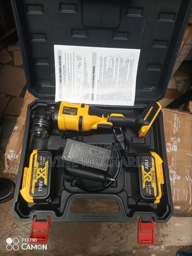 DeWalt 20V Battery Angle Grinder (115mm) - 1