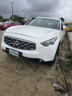 Infiniti FX 2010 Fari
