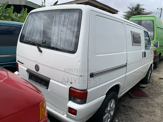 Volkswagen Transporter 2008 Fari - 1