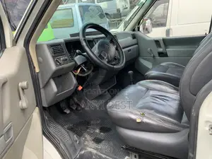 Volkswagen Transporter 2008 Fari