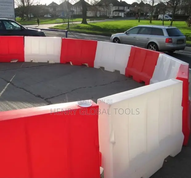 Heavy-Duty Plastic Road Barriers - Red & White - 1