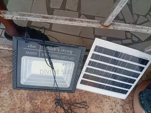 500W IP67 LED Solar Floodlight Mai Sarrafa Nesa