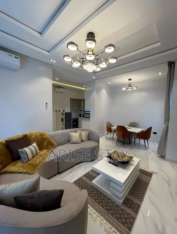 Cozy 2-Bedroom Shortlet with Pool & Gym | Ikeja - 1