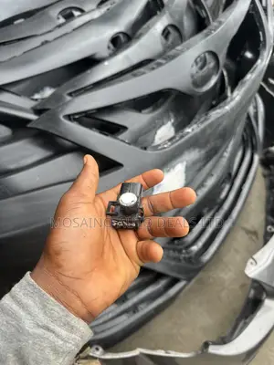Lexus ES350 Bumper Sensor (2017)
