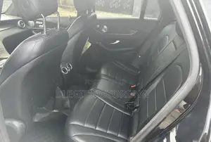 2017 Mercedes-Benz GLC300 Black